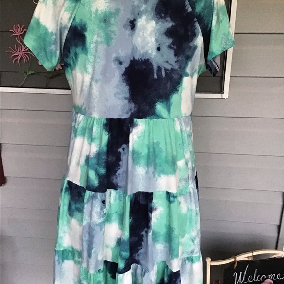 Women’s size large short sleeve dress - Picture 5 of 10